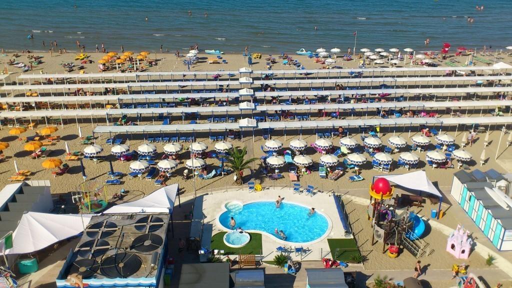 Hotel San Gottardo Riccione Exterior foto